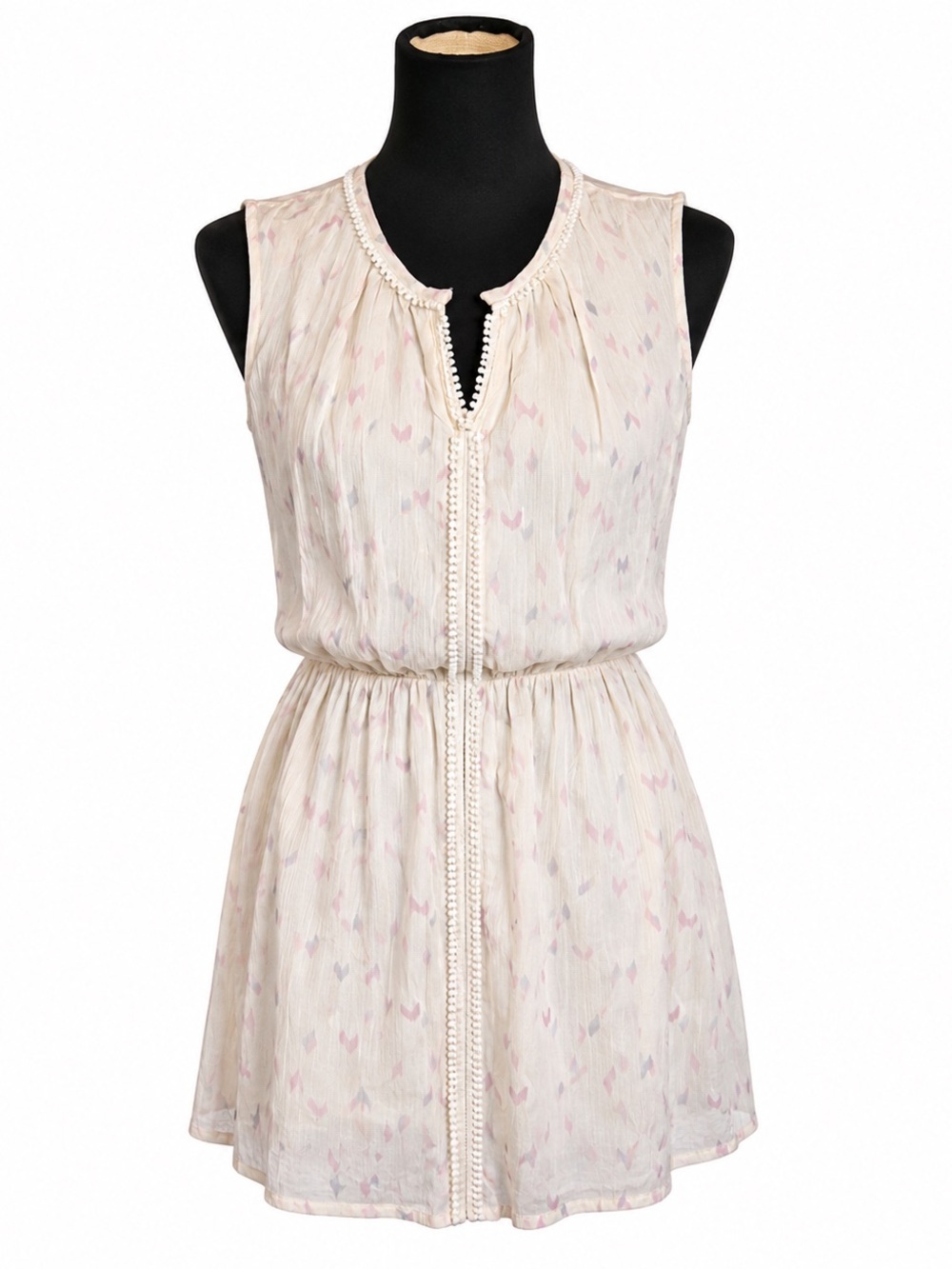 Q&A Women's V-Neck Floral Fit & Flare Dress Crochet Detail   Size L -NWT
